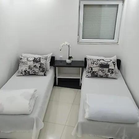 Apartment Maca